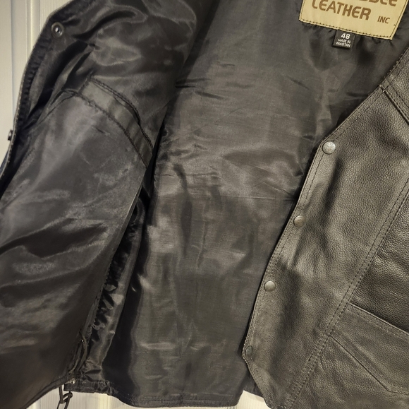 COPY - Unisex Genuine Black Leather Biker Vest - Picture 7 of 7